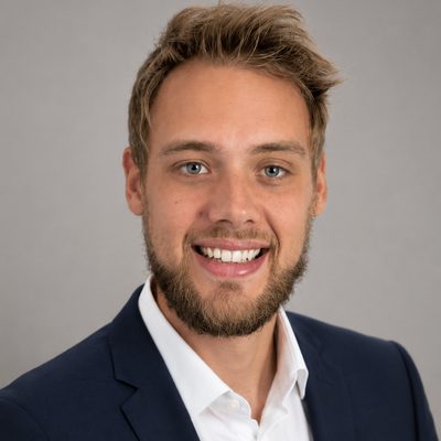 Tim Benjamin Peters, KI-Berater